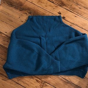 Free People Cropped sweater